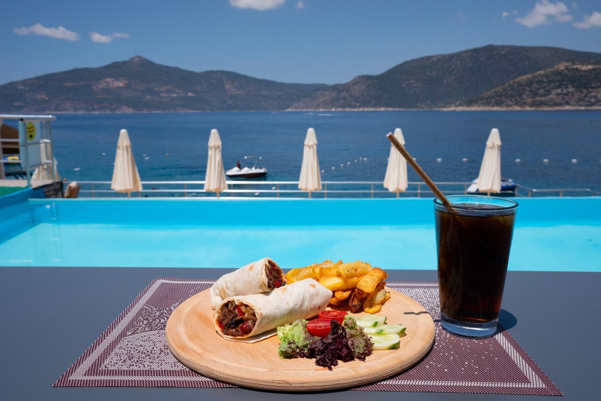 Greenbeach Hotel Калкан Екстериор снимка